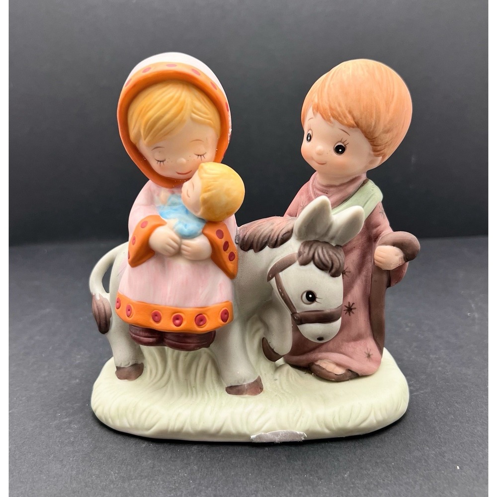 HOMCO Christmas Mary Joseph & Baby Jesus Figurine 5608 Precious Moments Vintage